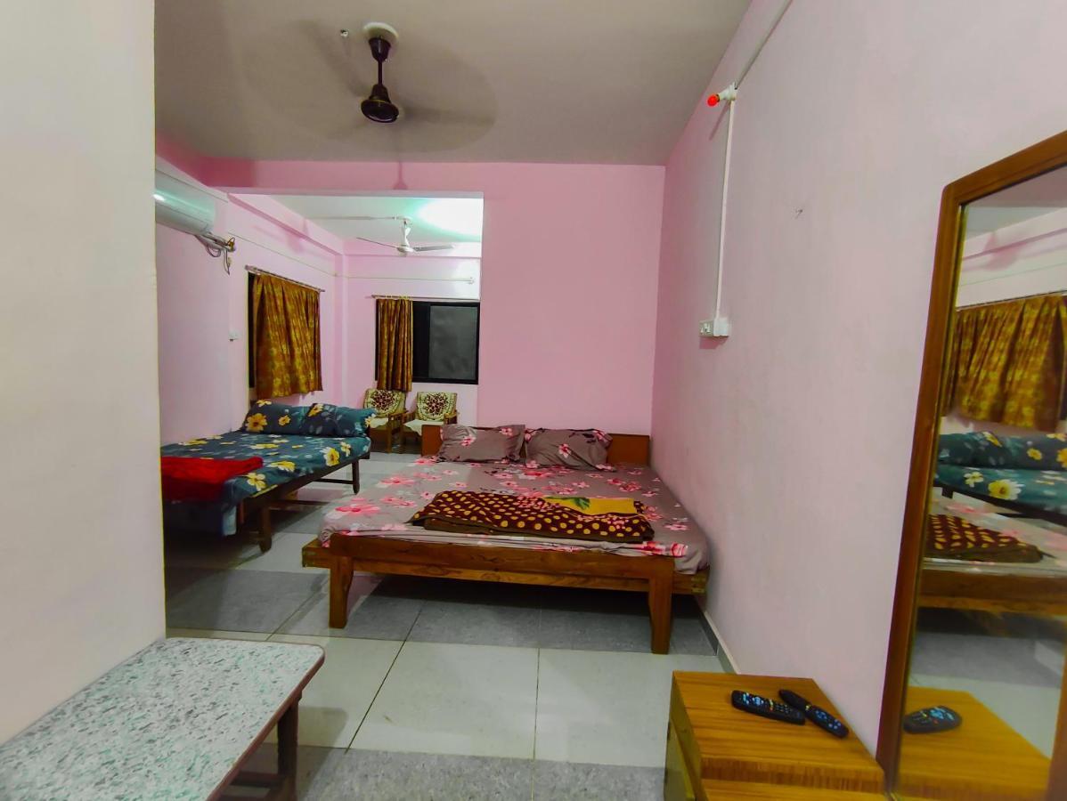 Krishna Homestay Garudeshwar Ngoại thất bức ảnh